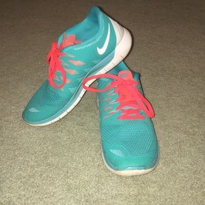 Nike Free 5.0 Sneakers